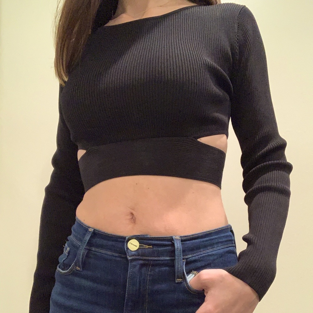 Ribbed cut out crop top